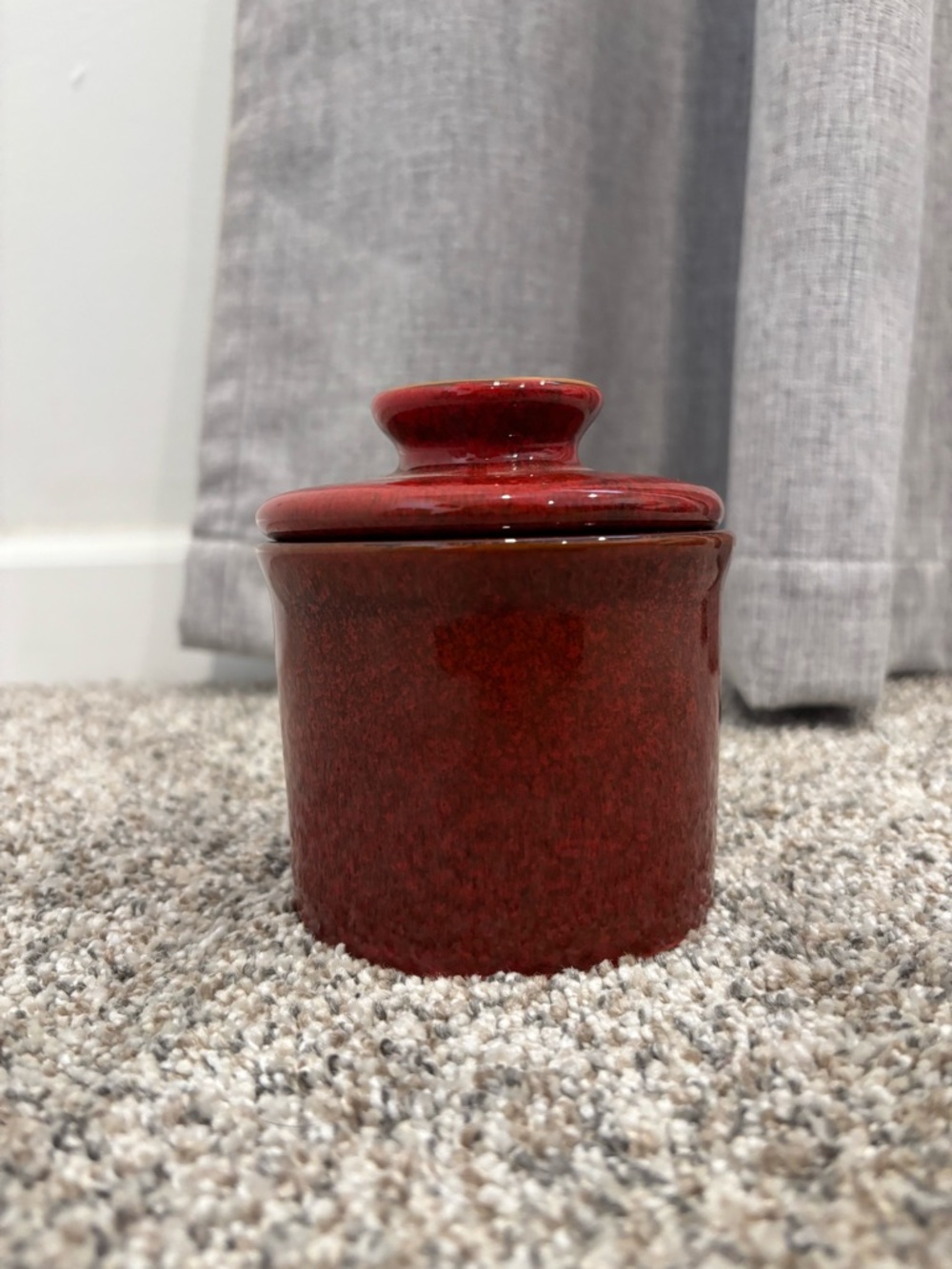 Teapeak Deep Red Ceramic Countertop Butter Keeper